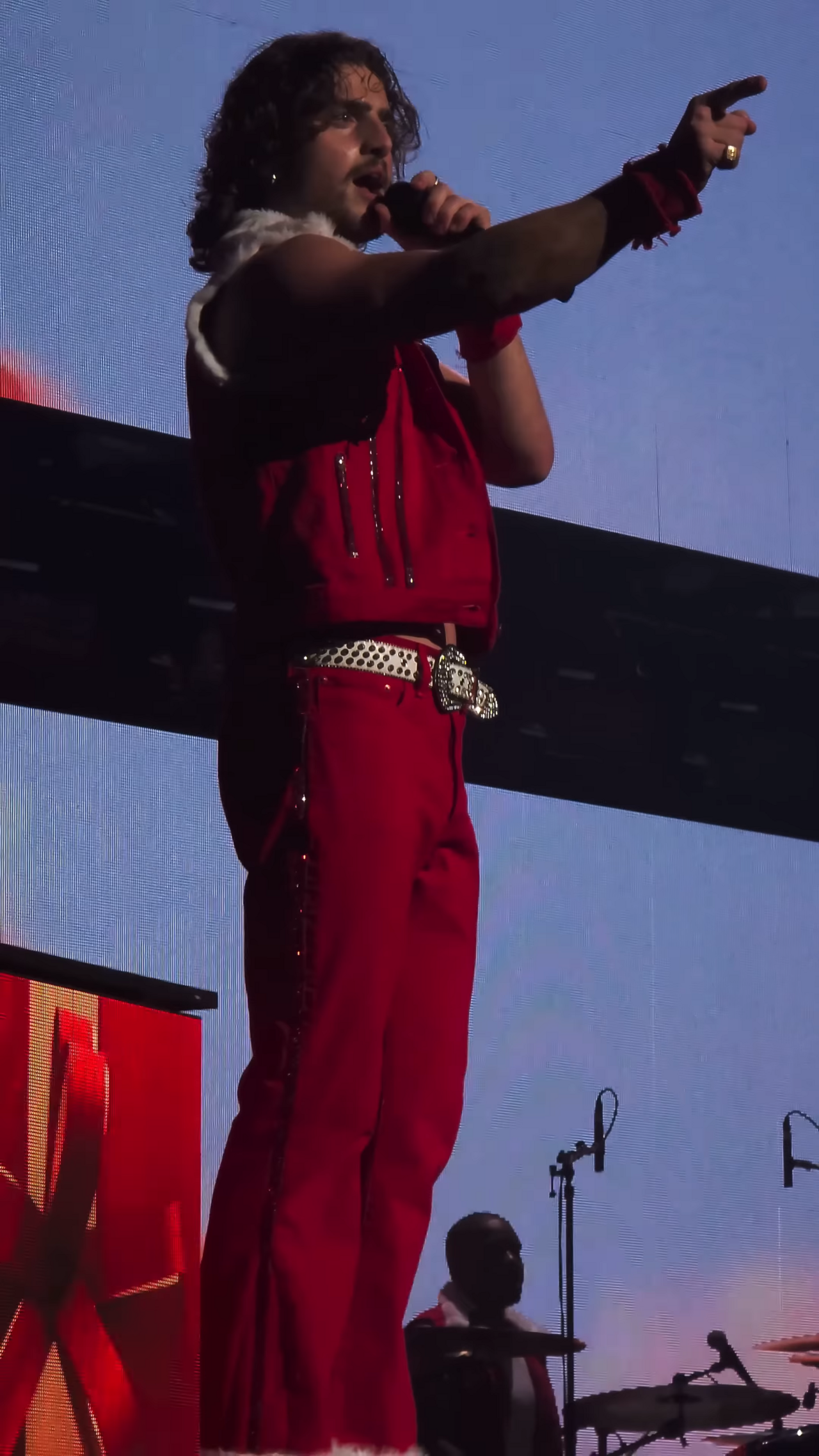 Benson Boone performing at the 2024 Jingle Ball in Los Angeles