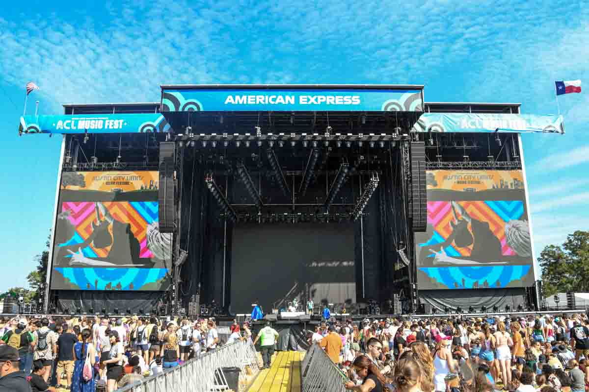 American Express stage